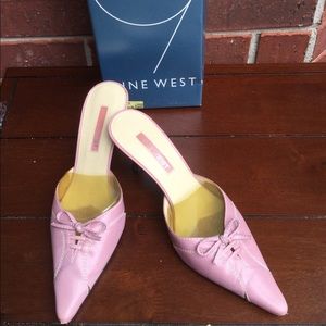 nine west pink/purple lace up bow pointed toe kitten heels!